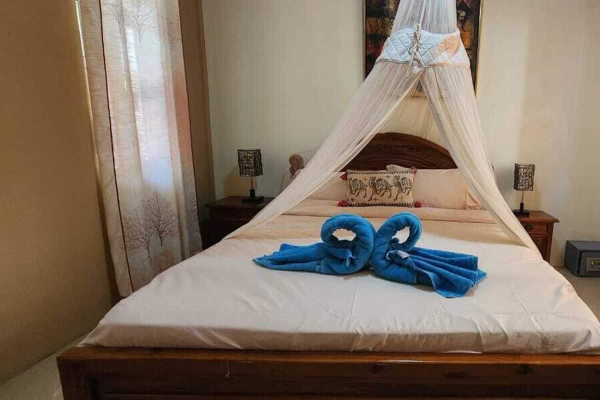 Villa, 2 Bedrooms | 1 bedroom, in-room safe, desk, laptop workspace