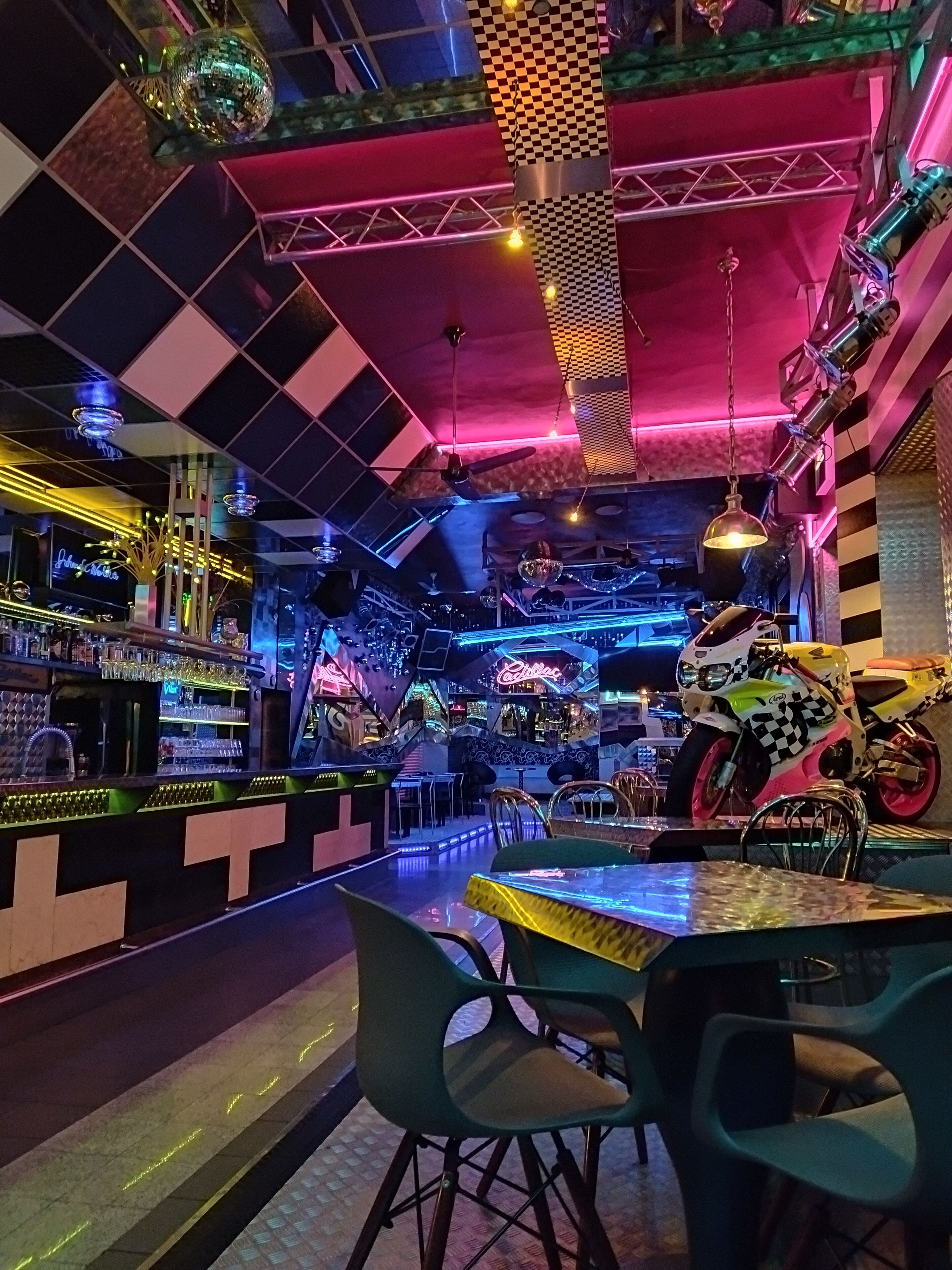 Bar (en la propiedad)