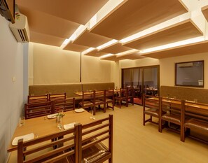 Restaurant - Hotel Shree Sai (Kolhapur)