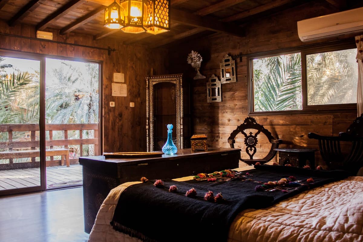 comfort chalet, private bathroom (couple)