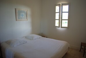Ferienhaus (Maison des Marguerites) | 2 Schlafzimmer, hochwertige Bettwaren, individuell dekoriert