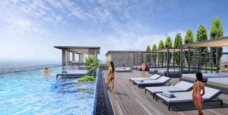 Outdoor pool. Louis Kienne Hotel Pemuda