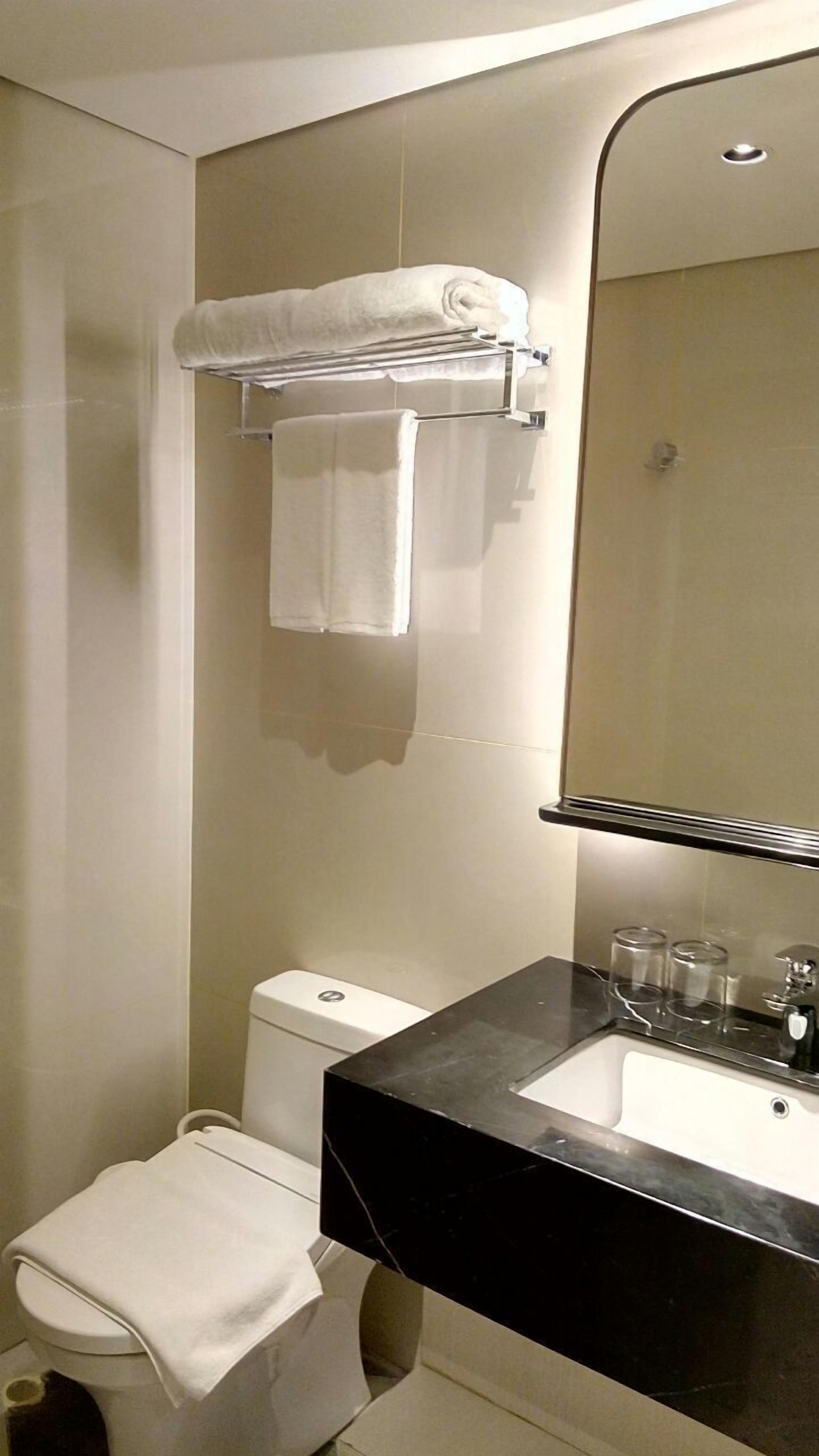 Photo - Louis Kienne Hotel Pemuda