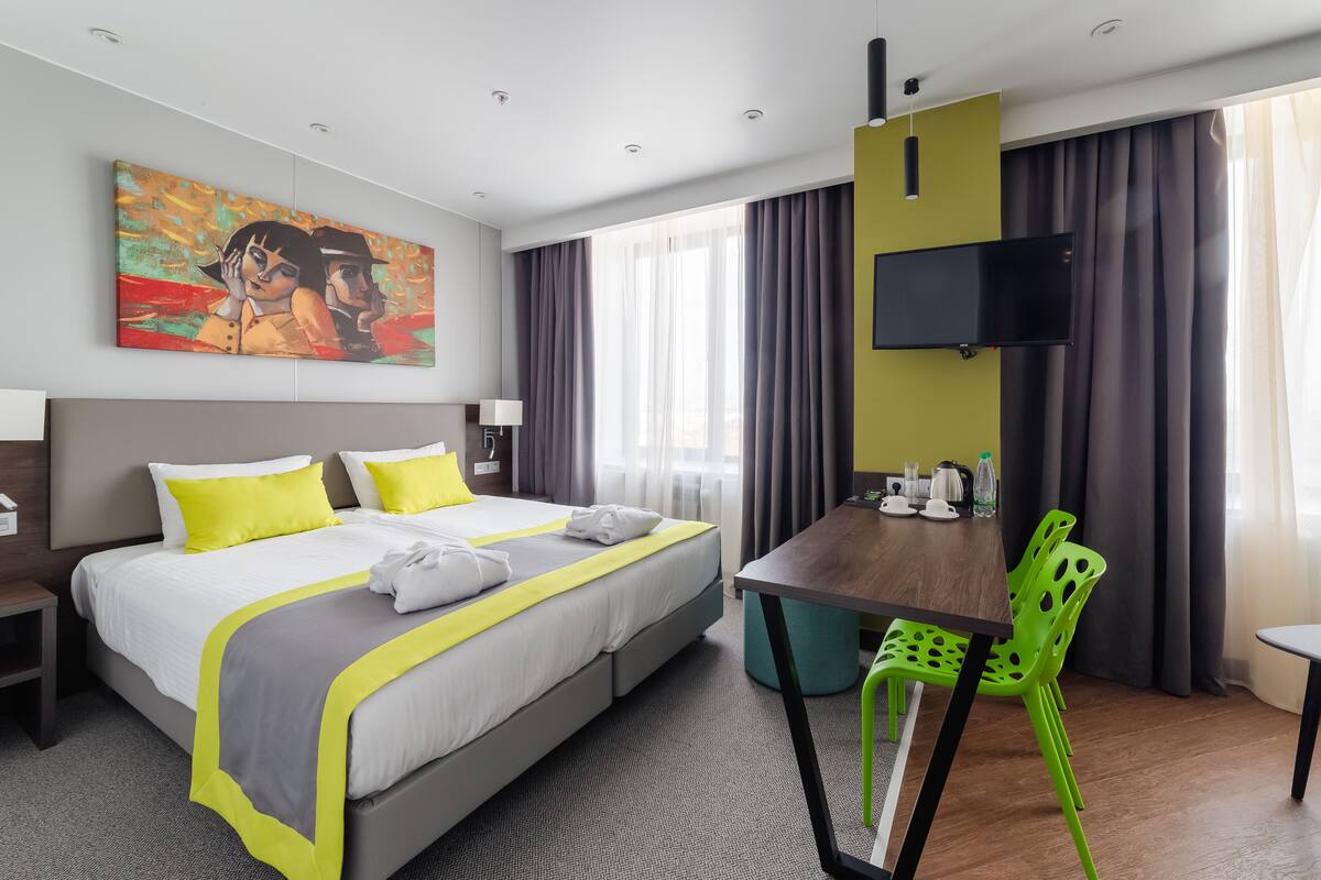 In-room safe, desk, soundproofing, iron/ironing board
