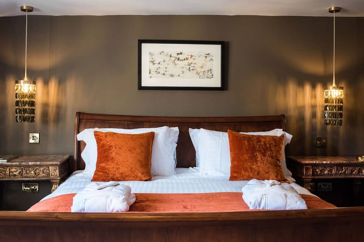 Deluxe Double Room, Ensuite (Feature freestanding bath)