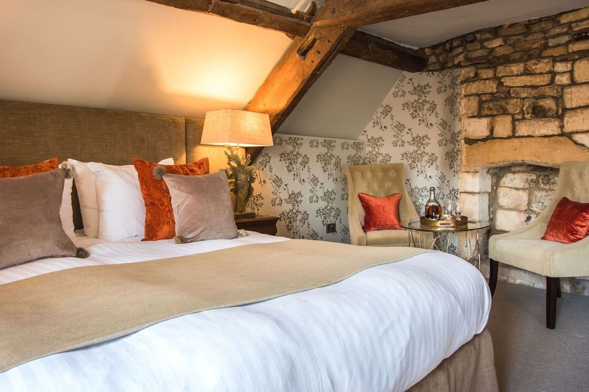 Chambre Double Supérieure, salle de bains attenante (or Twin)