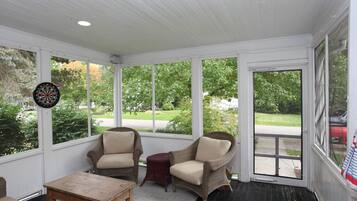 Nhà, 3 phòng ngủ, lò sưởi | Hiên