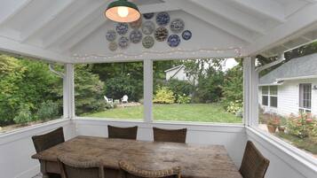 House, 3 Bedrooms, Fireplace | Terrace/patio