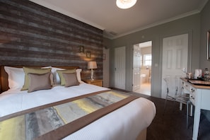 Room - The County (Newton Aycliffe)