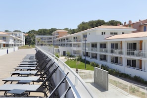 Sun deck