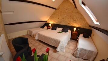 Superior Suite, Ensuite, Garden View