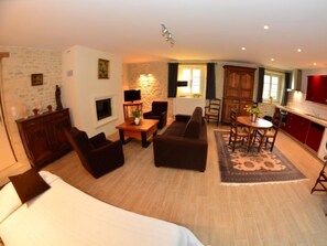 Superior Apartment, Ensuite, Garden View - La Ferme de la Gronde (Magny-en-Bessin)