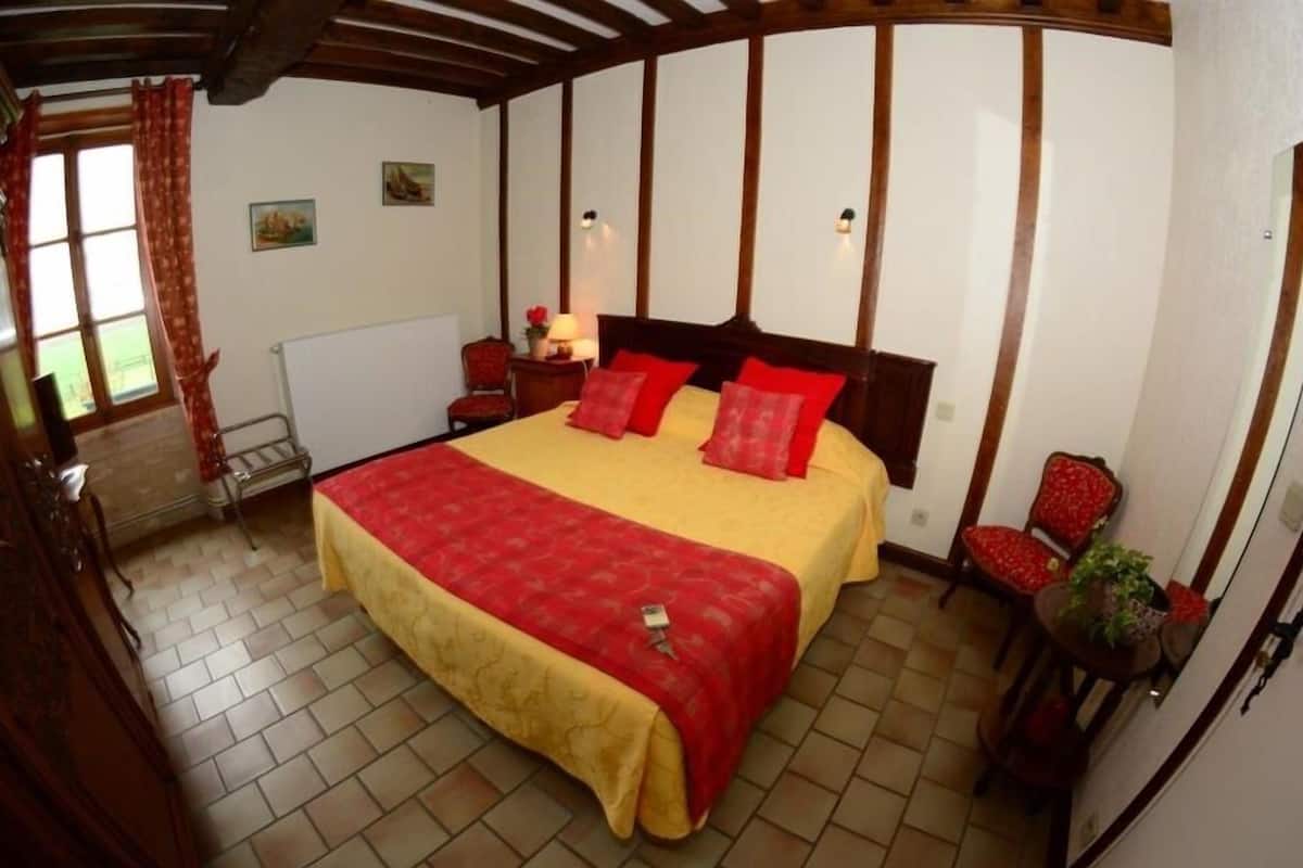 Superior tweepersoonskamer, en-suite badkamer, uitzicht op tuin | 1 slaapkamer