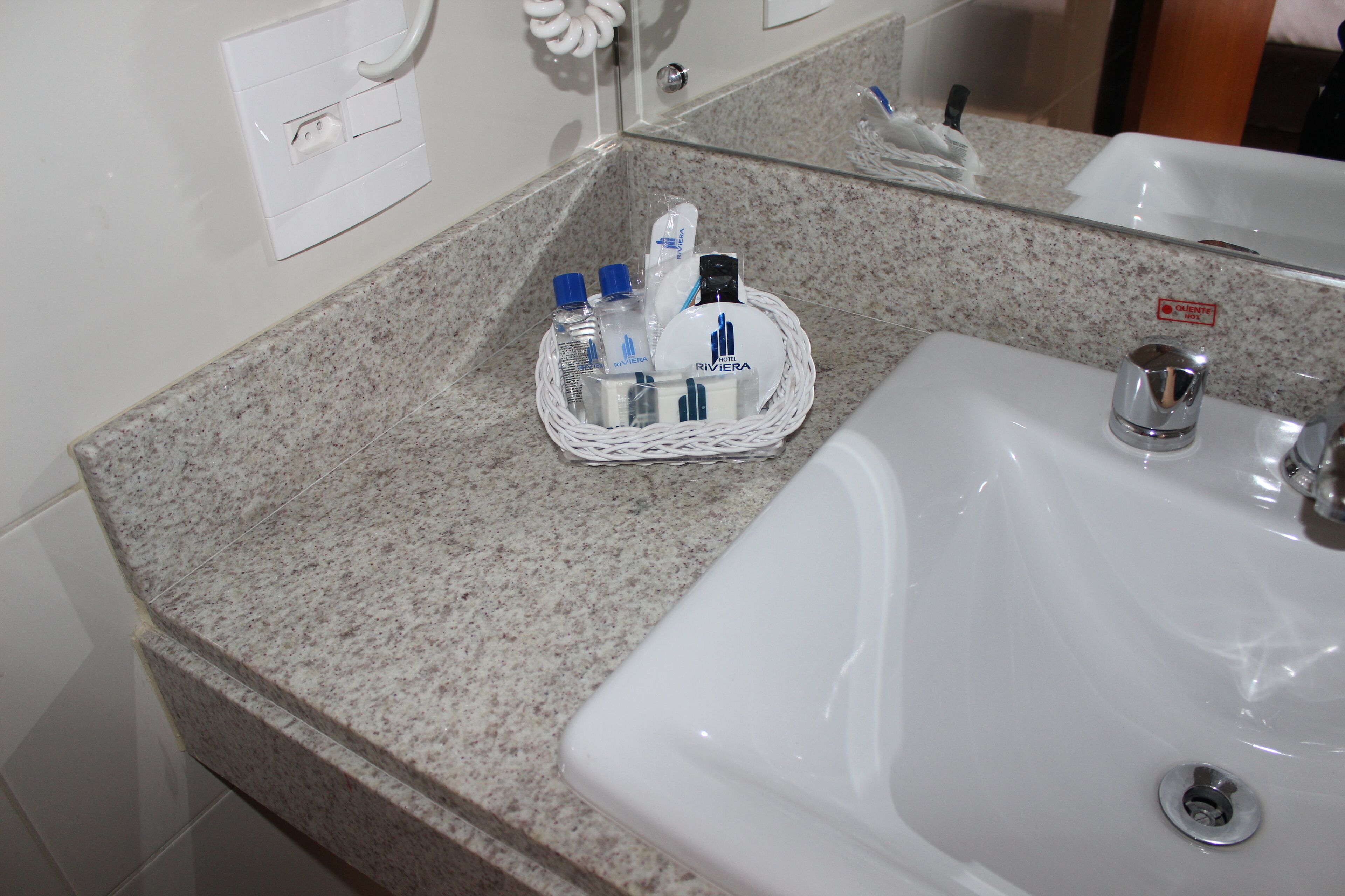 luxury double room | bathroom | shower, free toiletries, towels