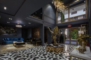 Sala de estar en el lobby