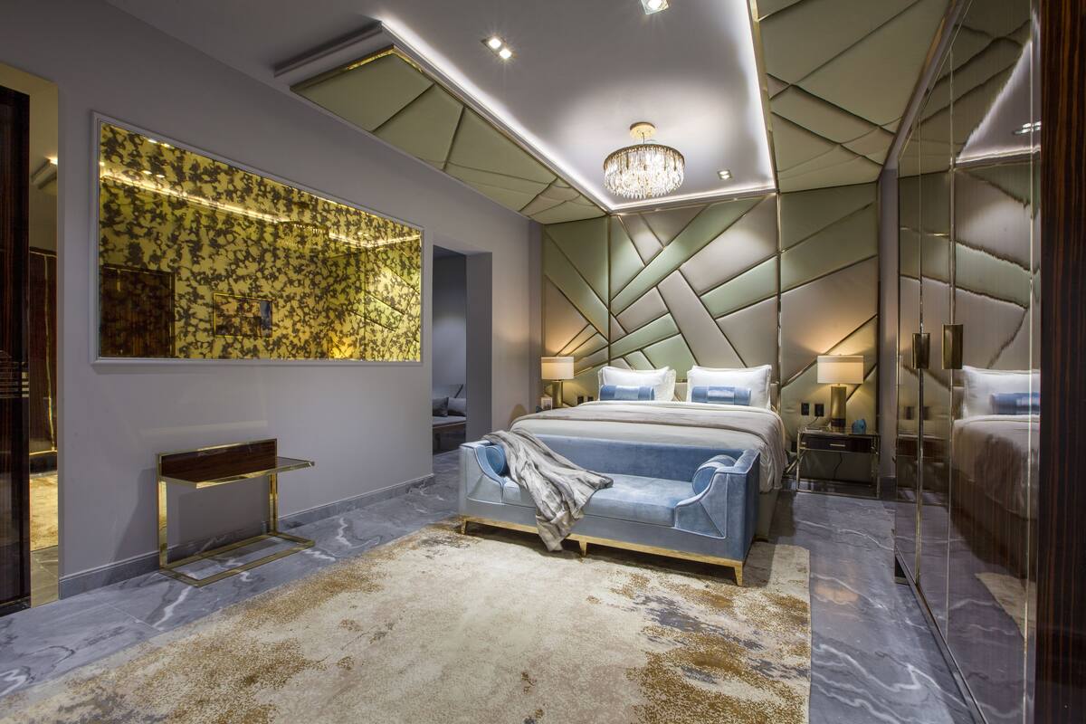 Portrait Suite Interior | Bộ trải giường bằng vải Frette của Ý, bộ đồ giường cao cấp 