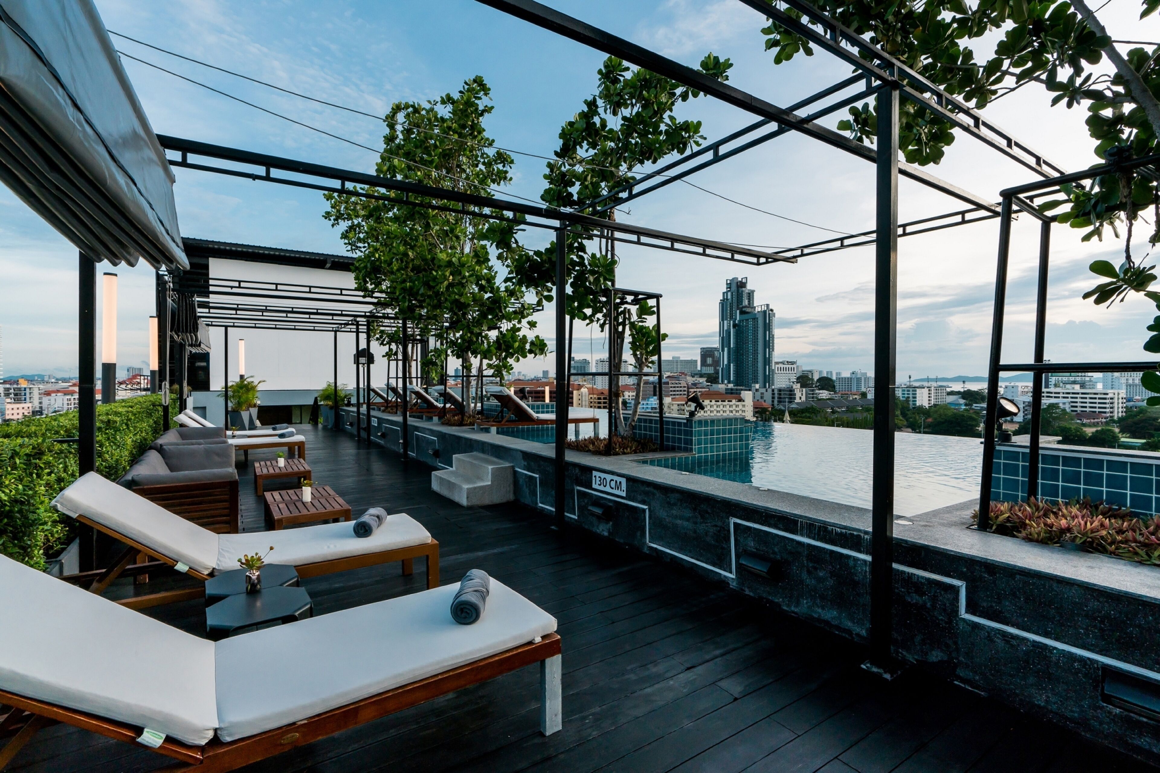 Outdoor pool, sun loungers
