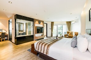 Minibar, caja de seguridad en la habitación, escritorio y wifi gratis