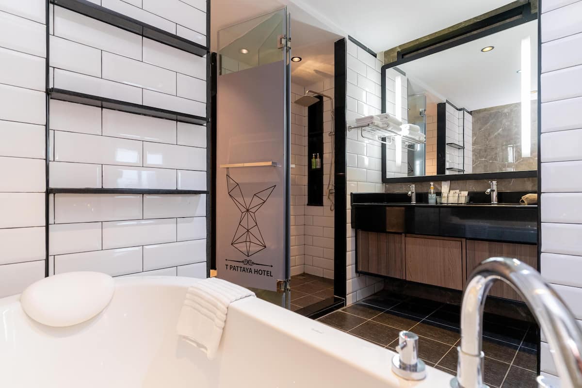 1 habitación, minibar, caja de seguridad en la habitación y escritorio