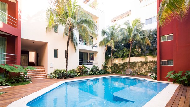 Outdoor pool - Capri By CocoBR (Playa del Carmen)