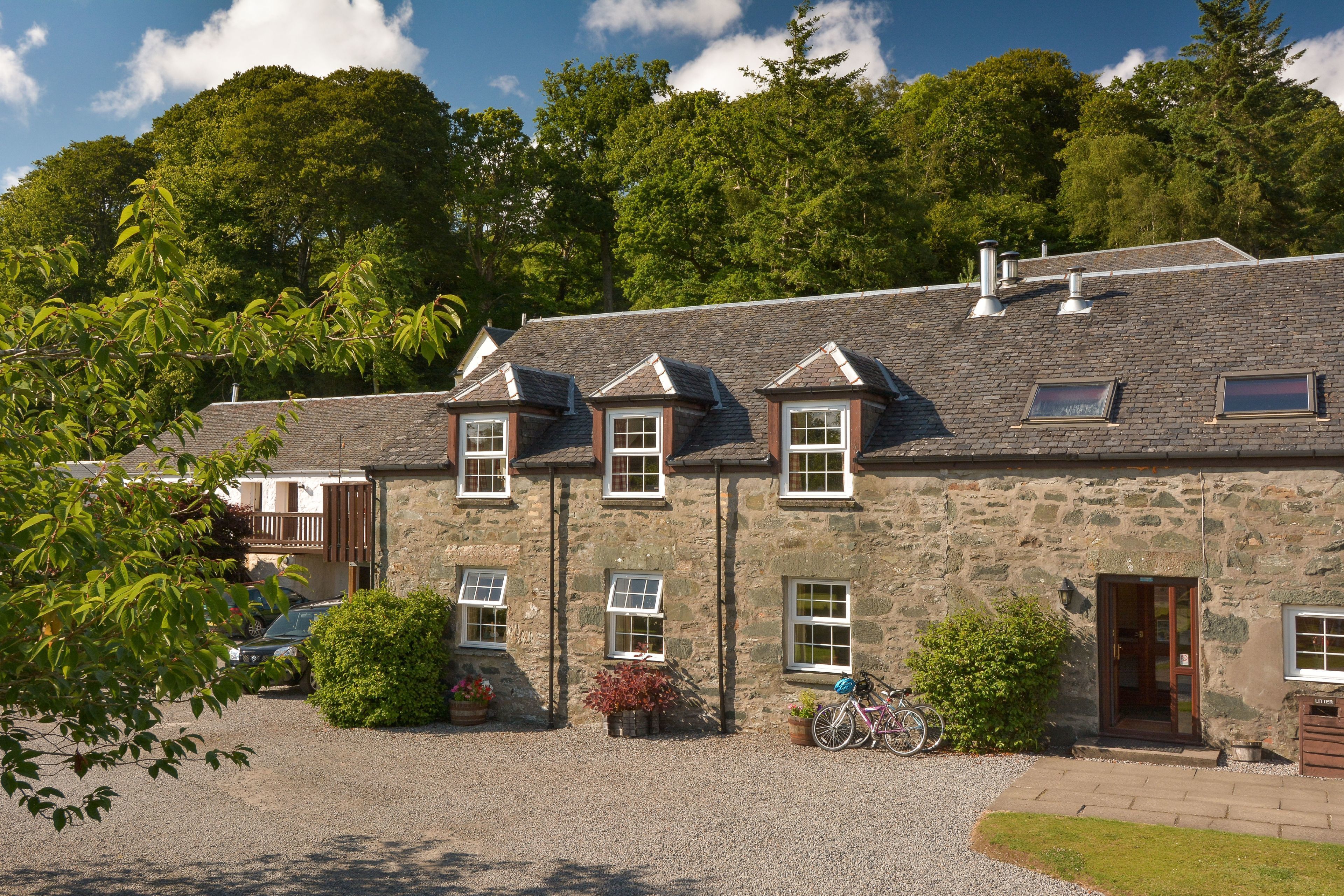 Mökki (Lower Cooperage) | Ulkopuoli