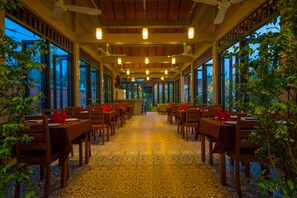 Breakfast, lunch, dinner served; local and international cuisine - Angkor Angel Boutique Villa (Siem Reap)