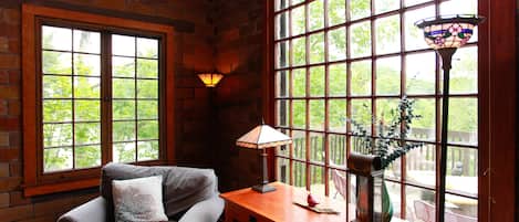 Cabin, 4 Bedrooms, Balcony, River View | Living area | Flat-screen TV, fireplace