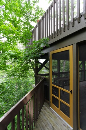 Cabin, 4 Bedrooms, Balcony, River View | Balcony