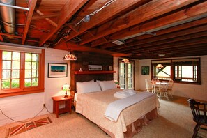 Cabin, 4 Bedrooms, Balcony, River View