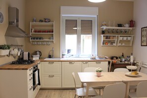 รวมอาหารเช้าแบบบุฟเฟ่ต์ ทุกวัน