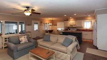 Cottage, 3 Bedrooms, Lakeside | Living room | Flat-screen TV, fireplace