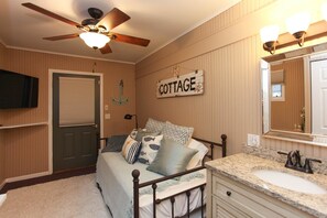 Cottage, 3 Bedrooms, Lakeside | 1 bedroom, free WiFi - The Sand Box on Hutchin's Lake (Fennville)