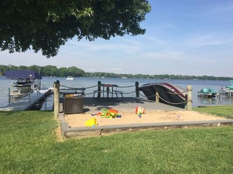 Cottage, 3 Bedrooms, Lakeside | Dock