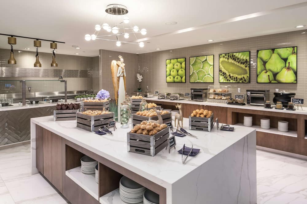 Homewood Suites by Hilton Ottawa Downtown