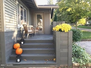 City Cottage, 2 Bedrooms, Hot Tub | Property entrance - Ellis Street Getaway (Douglas)