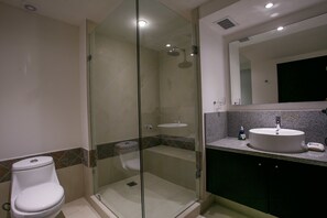Condo | Bathroom | Shower, towels - Wake Up To Sounds Of The Ocean Condo (Puerto Vallarta)