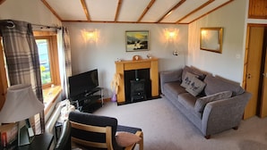 Garden Cottage | Living area - Hawthorn Cottages B&B (Oban)