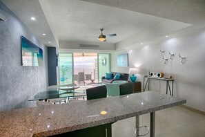 Condo | Servicio a la habitación