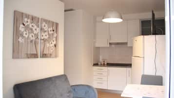 Apartamento estándar, 1 habitación, patio, en la zona del patio | Cocina básica privada | Lavavajillas