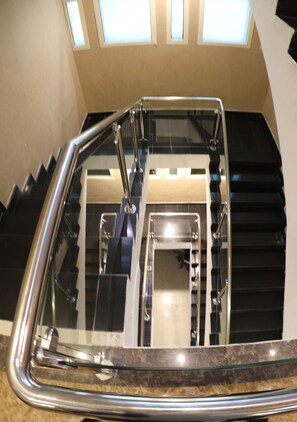 Staircase - Maskan Al Dyafah Hotel Apartment (Dammam)
