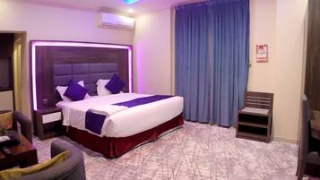 Blackout curtains, iron/ironing board, free WiFi