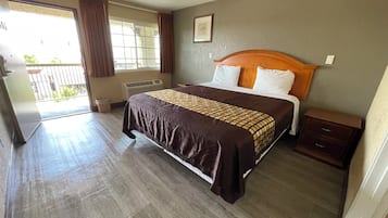 Chambre Deluxe | Bureau, fer et planche à repasser, Wi-Fi gratuit, draps fournis