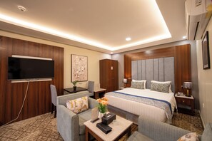Premium bedding, individually decorated, individually furnished -  Swat Serviced Apartments (Dammam)
