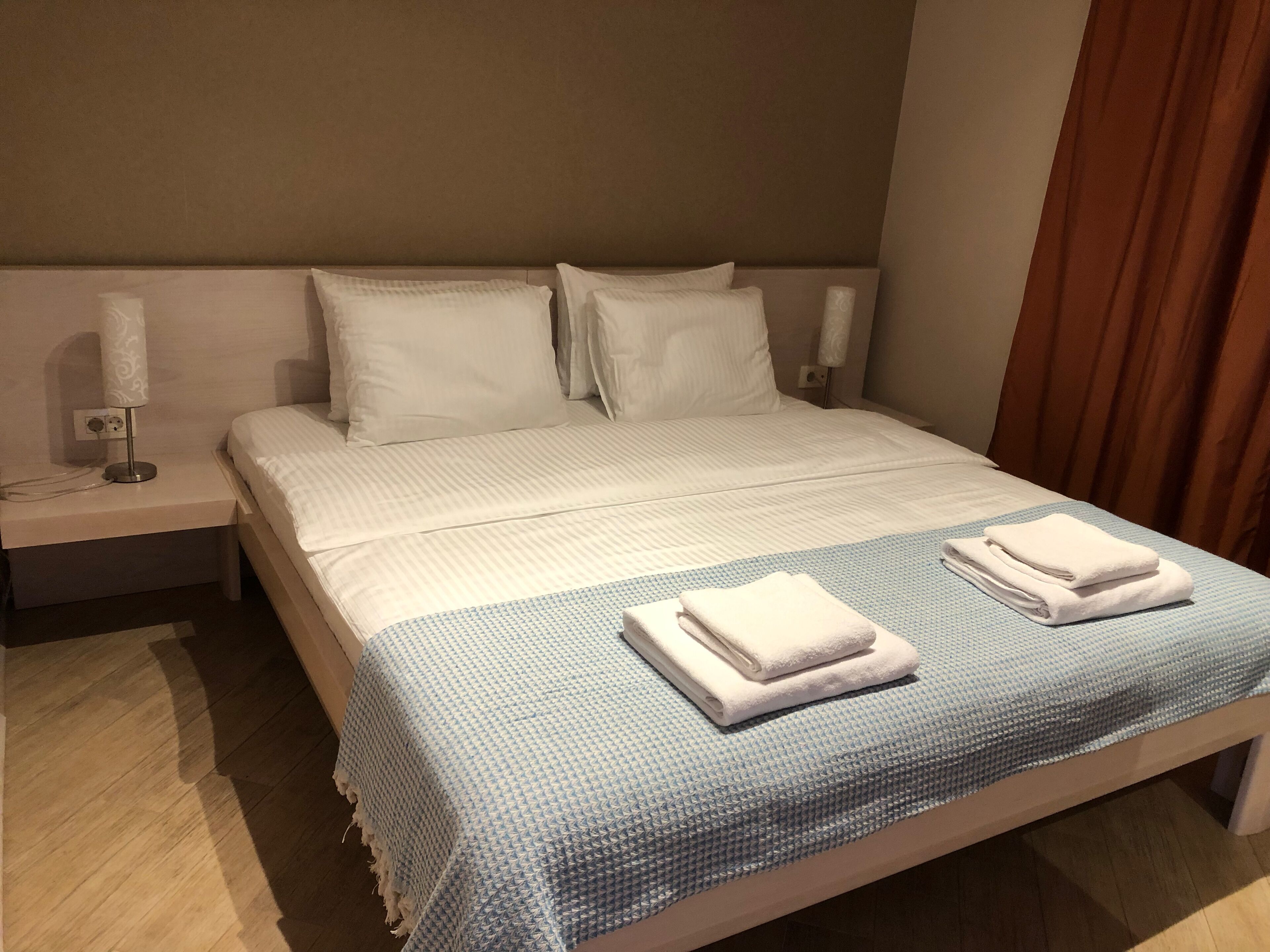 Departamento, 1 habitación, vista al mar | Ropa de cama de alta calidad y caja de seguridad en la habitación 