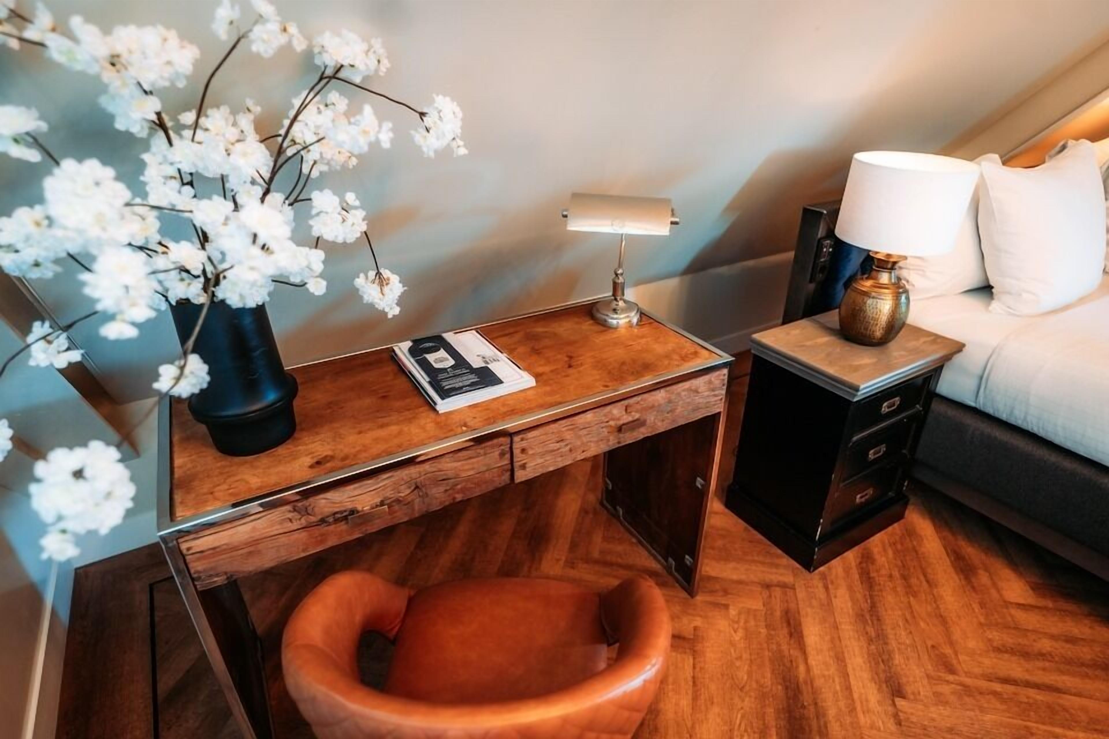 royal suite, 1 king bed | premium bedding, in-room safe, individually furnished