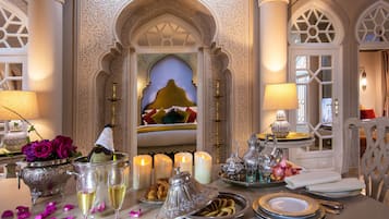 Service dâĂ©tage - Restauration