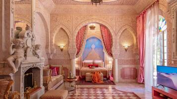 Suite Royale | 1 chambre, draps en coton égyptien, literie de qualité supérieure