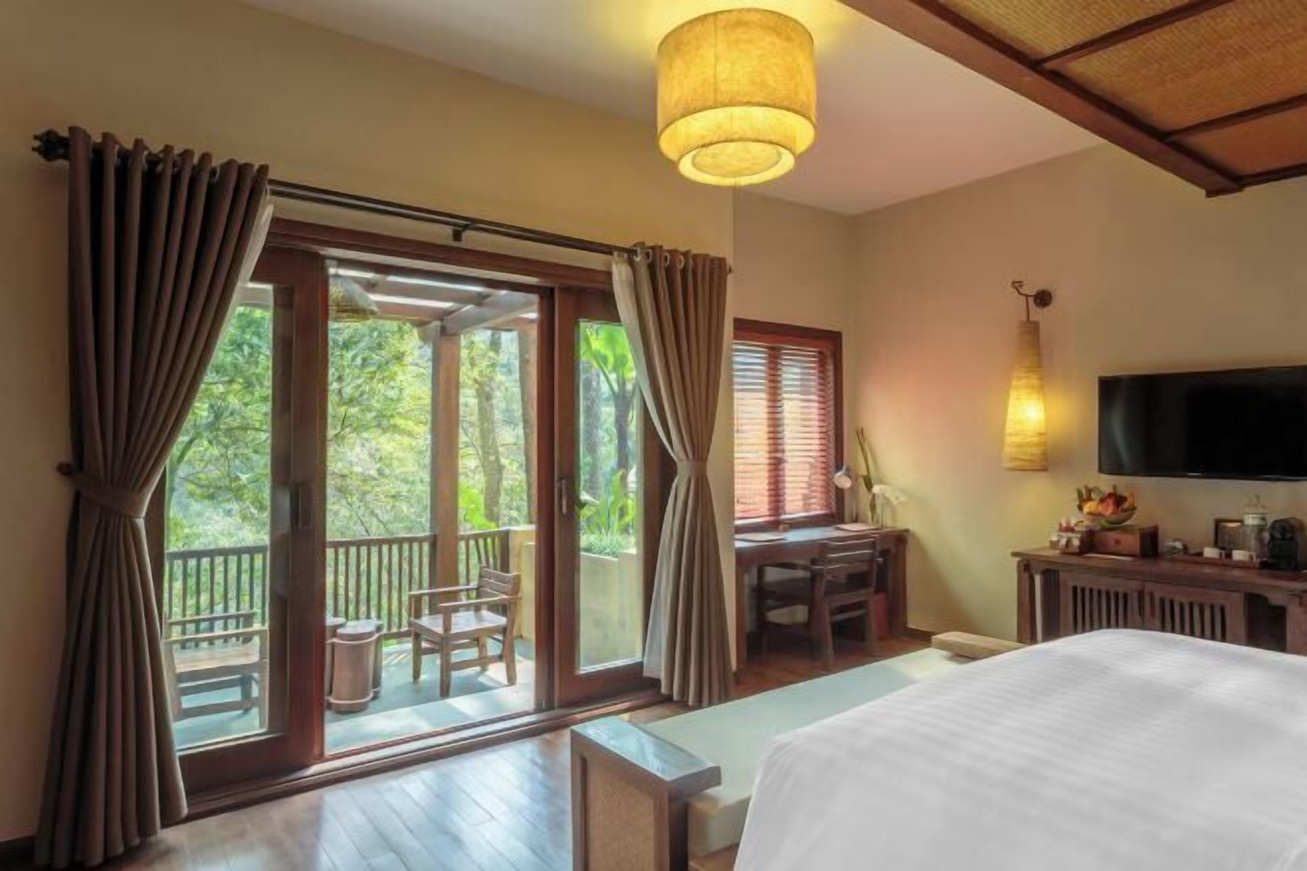 Minibar, két bảo mật tại phòng, bàn, phòng cách âm 