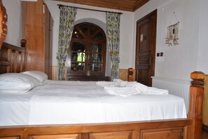Room - Selanik Pansiyon (Selçuk)