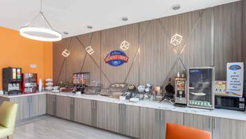 Free daily continental breakfast